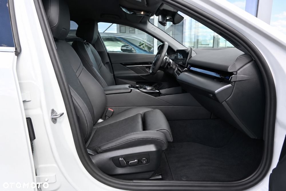 BMW Seria 5 540d xDrive - 7