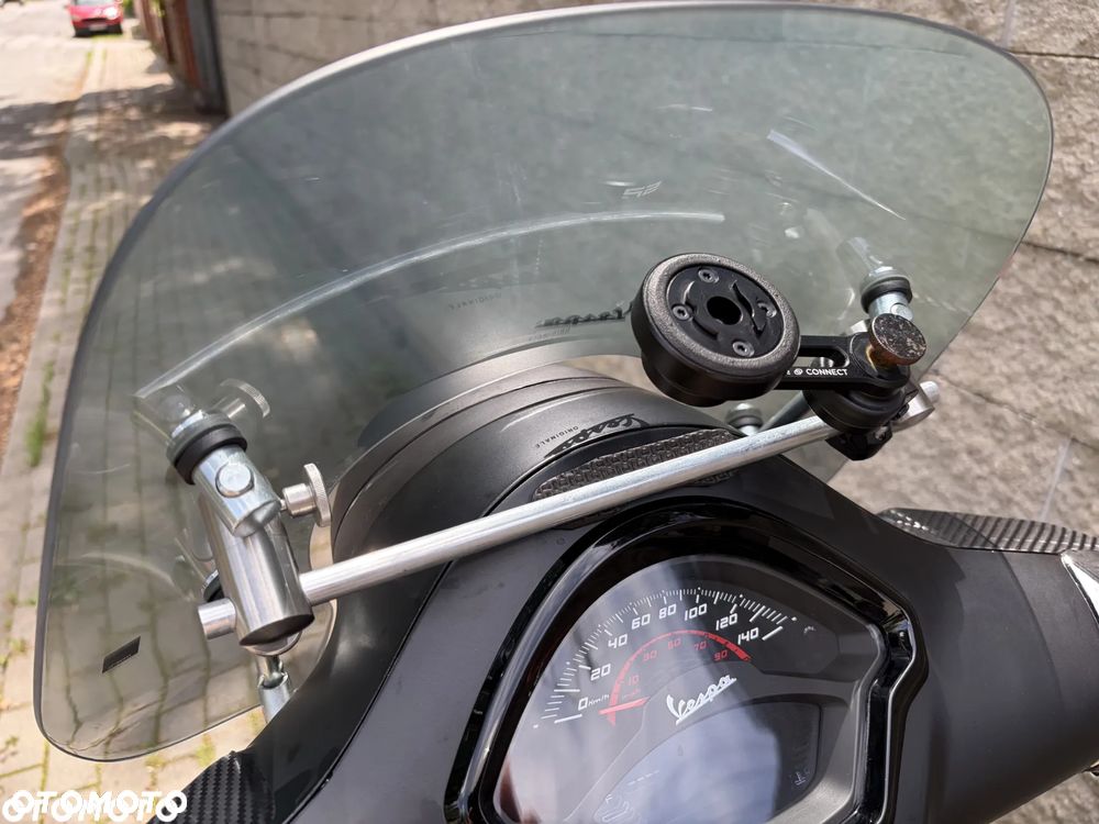 Vespa GTS - 16