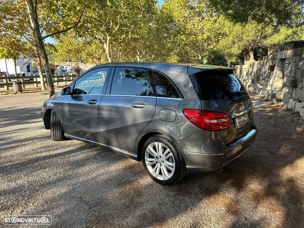 Mercedes-Benz B 180 - 8