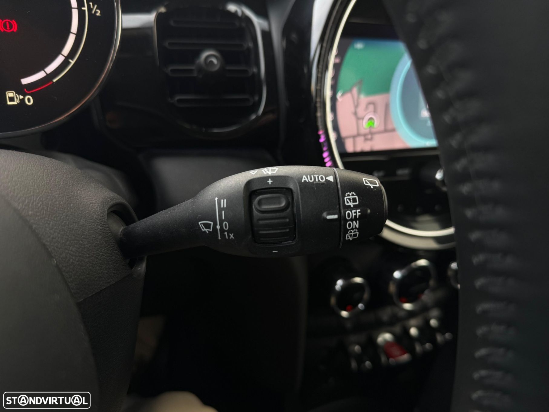 MINI 5 Portas Cooper Resolute Edition Auto - 11