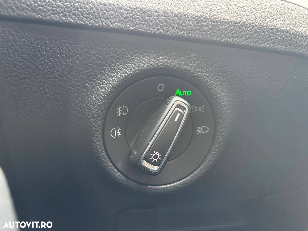 Skoda Superb 2.0 TDI DSG Style - 19