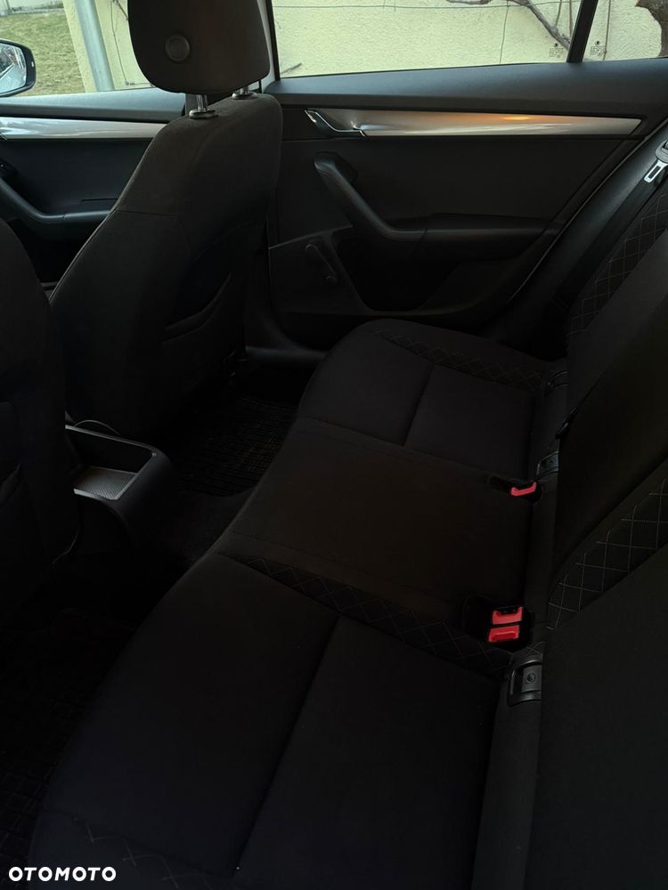 Skoda Octavia 1.5 TSI ACT Active - 7
