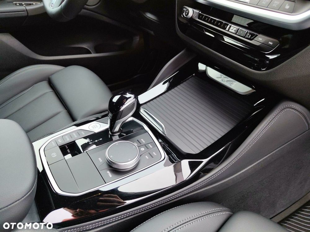 BMW X4 xDrive20d mHEV M Sport sport - 25
