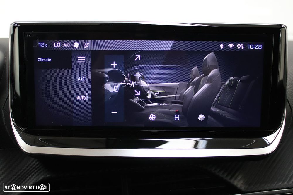 Peugeot 2008 1.2 PureTech Allure EAT8 - 9