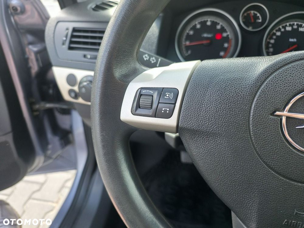 Opel Astra - 20