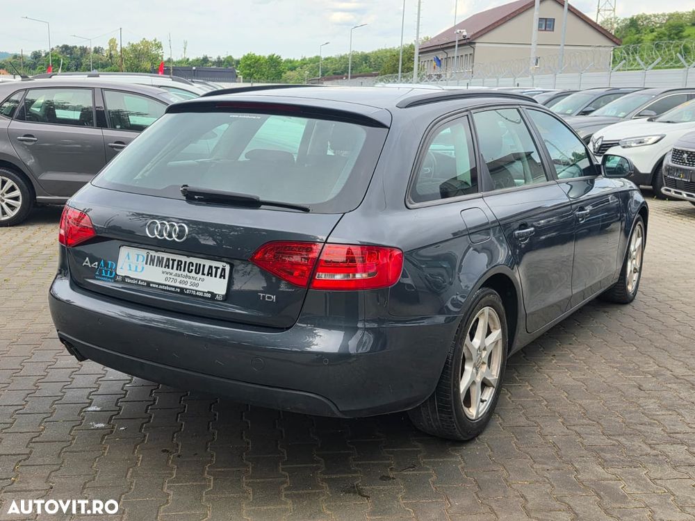 Audi A4 Limuzina - 5