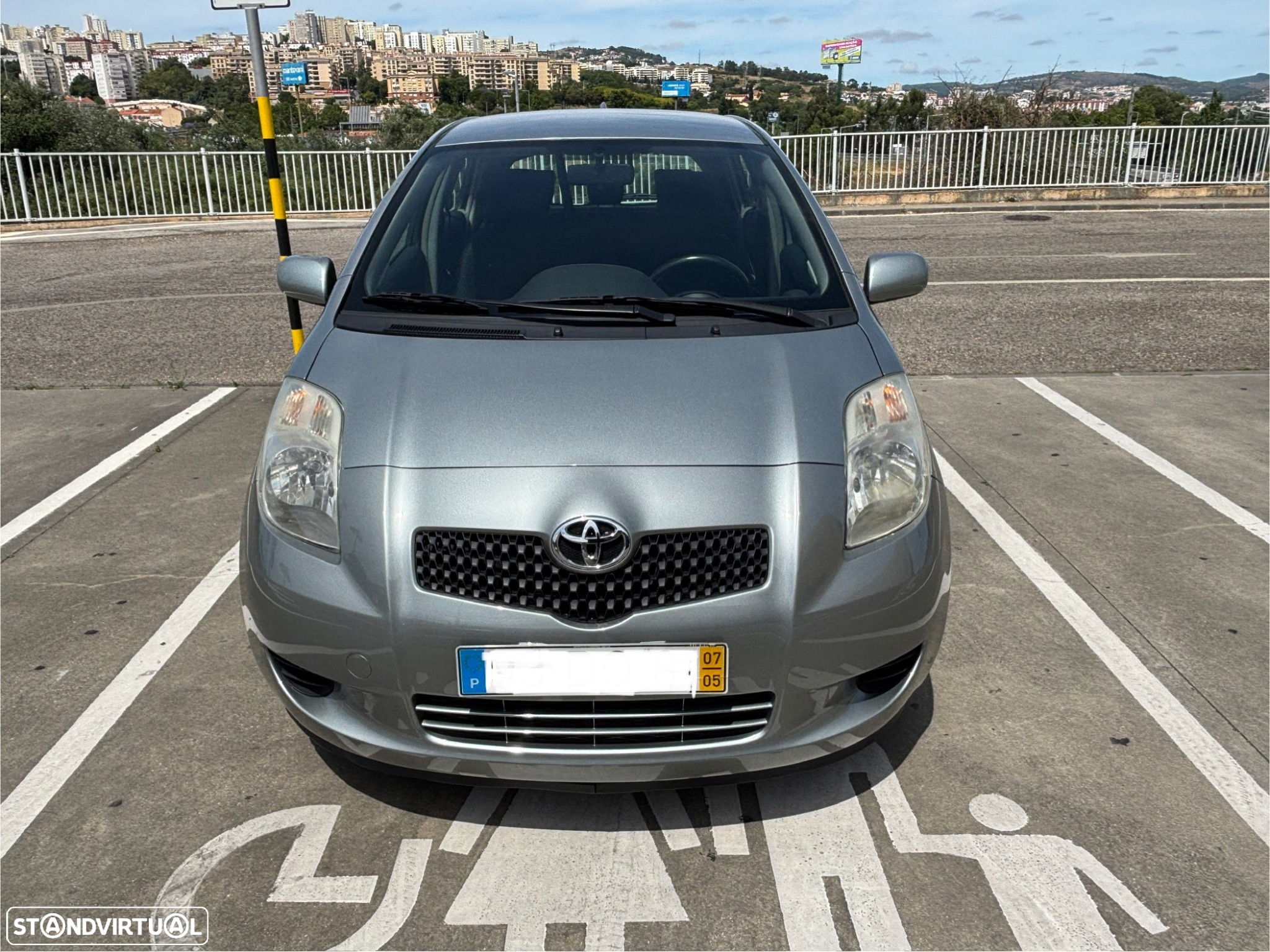 Toyota Yaris 1.0 VVT-i AC Manual - 2