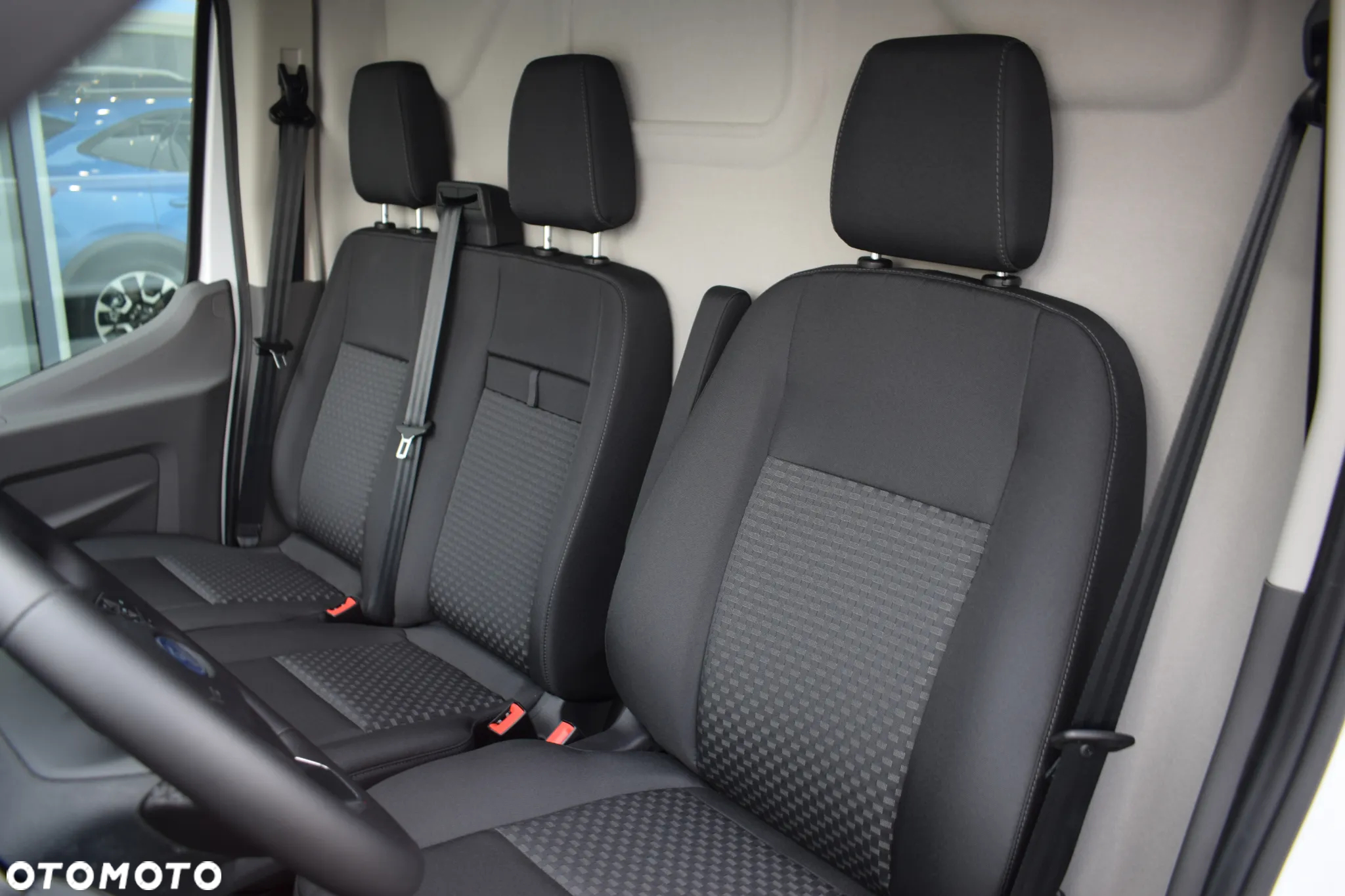 Ford Transit - 13