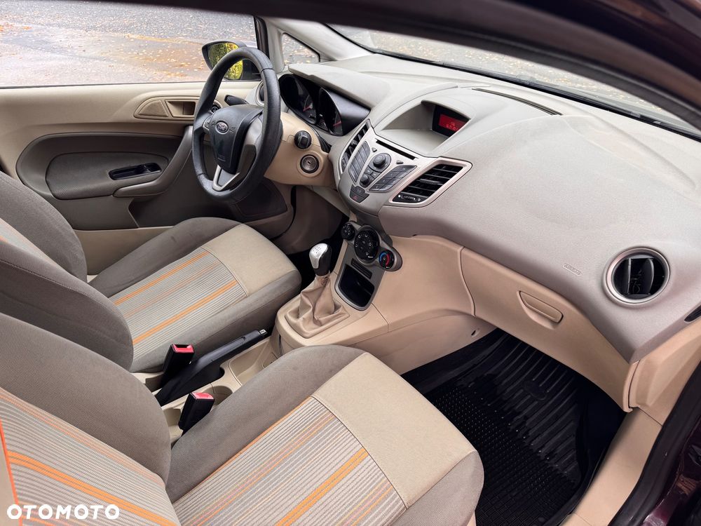 Ford Fiesta - 15