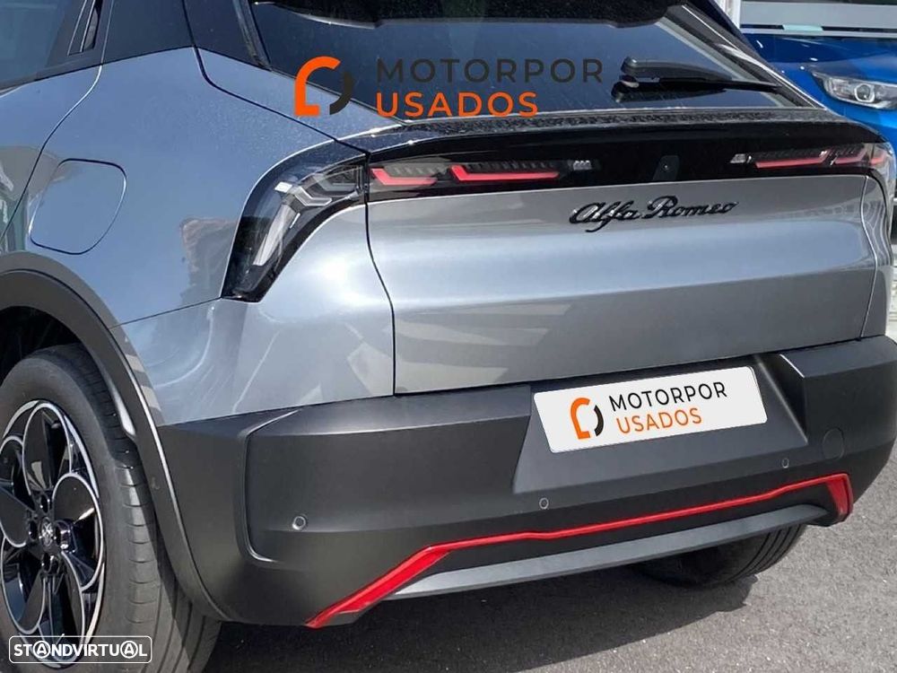 Alfa Romeo Junior 54 kWh Sport Speciale - 18