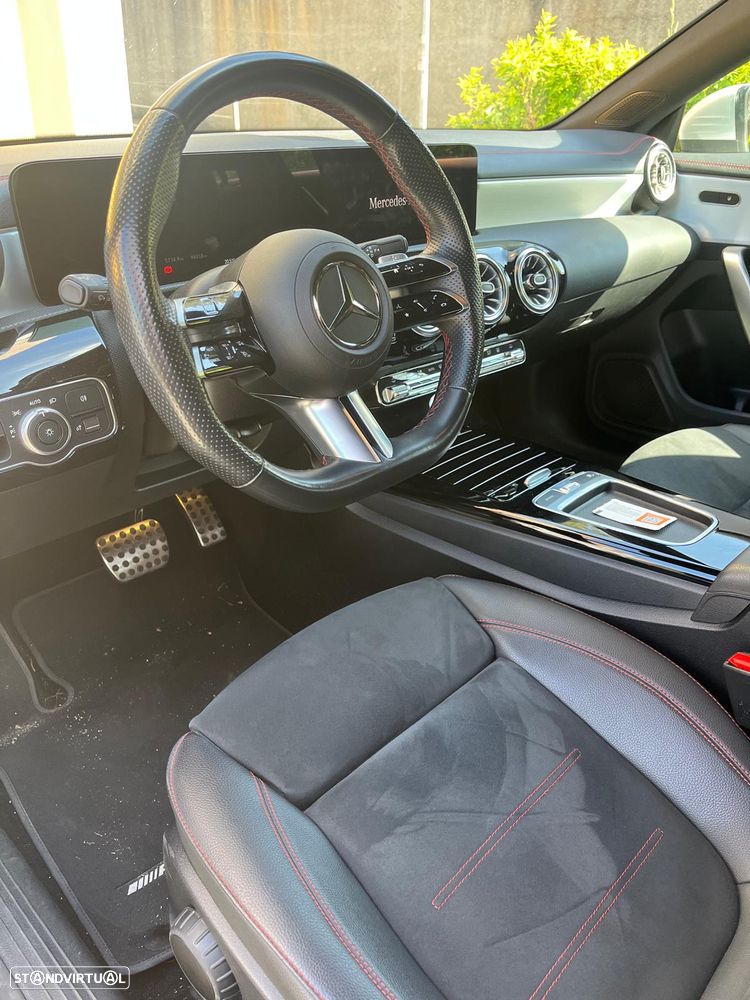 Mercedes-Benz CLA 250 e Shooting Brake AMG Line - 12