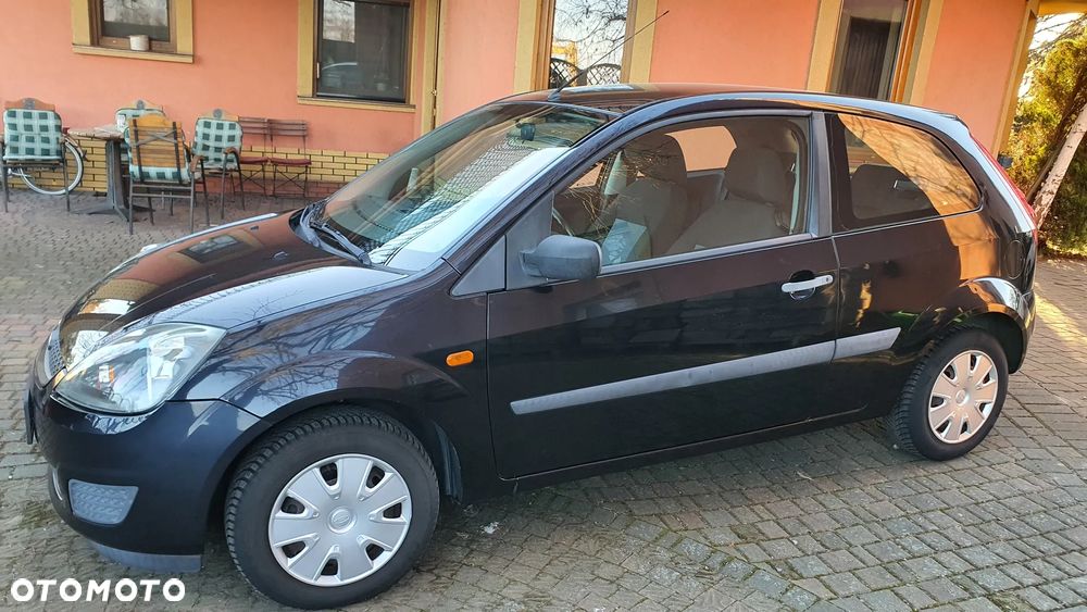 Ford Fiesta 1.3 Ambiente - 5