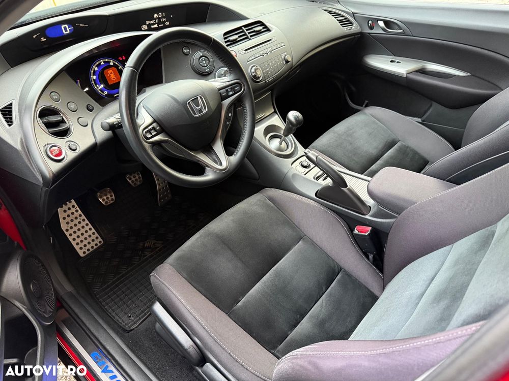 Honda Civic 1.8i-VTEC Sport - 6