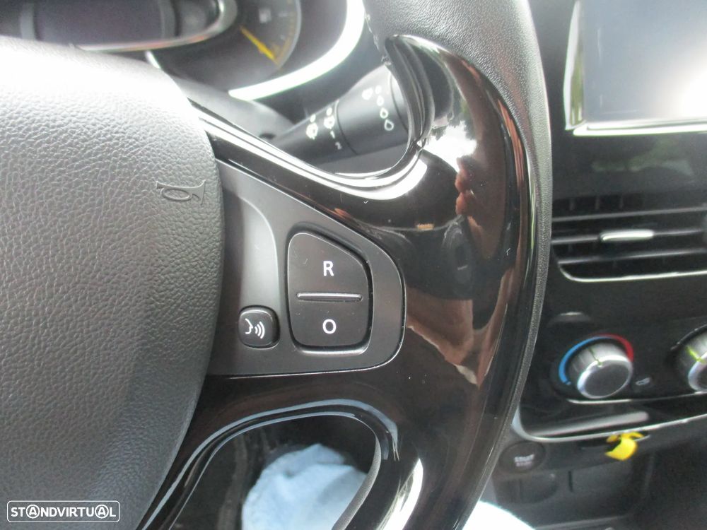 Renault Clio 0.9 TCe Limited - 19