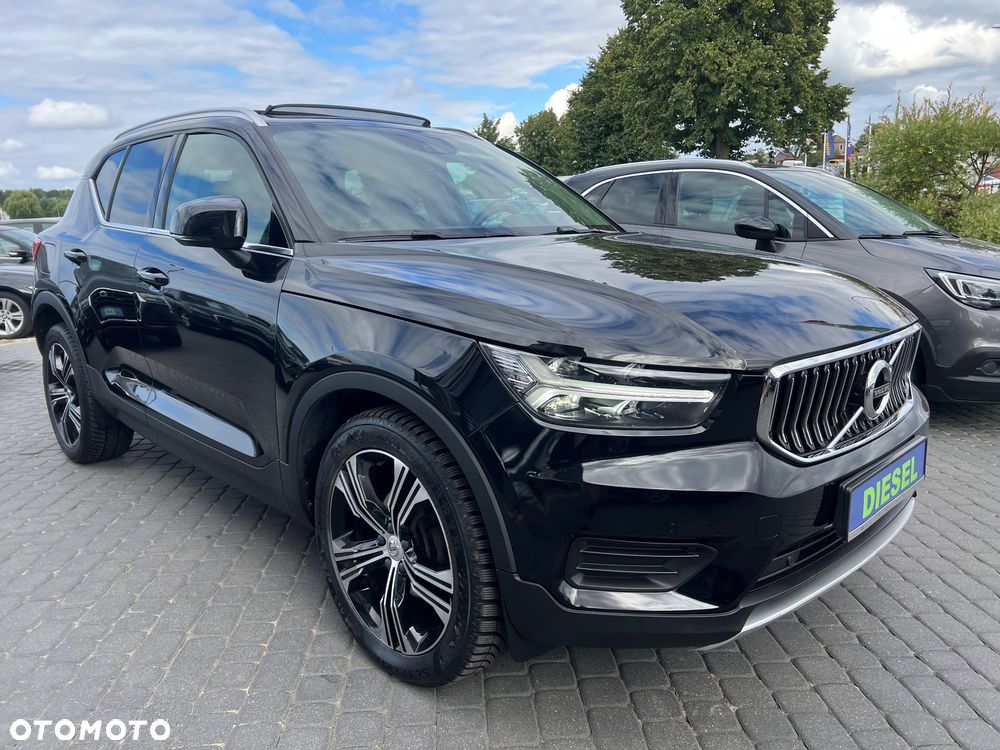 Volvo XC 40 D3 AWD Momentum Pro - 4