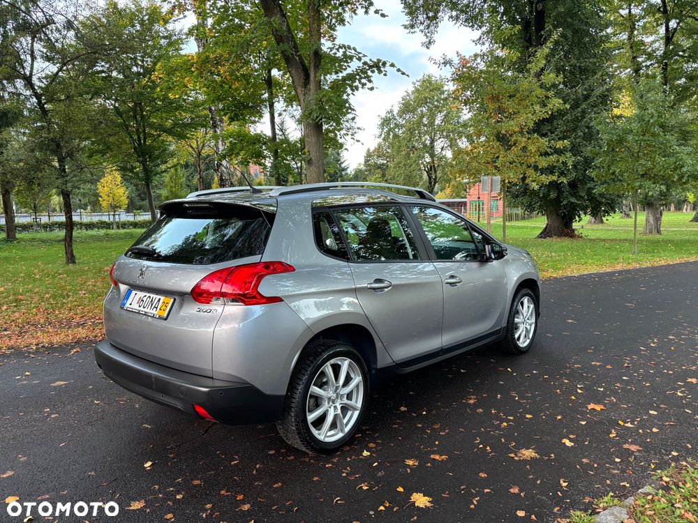 Peugeot 2008 - 6