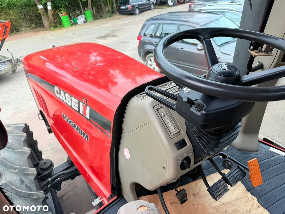 Case IH Magnum 225 - 11