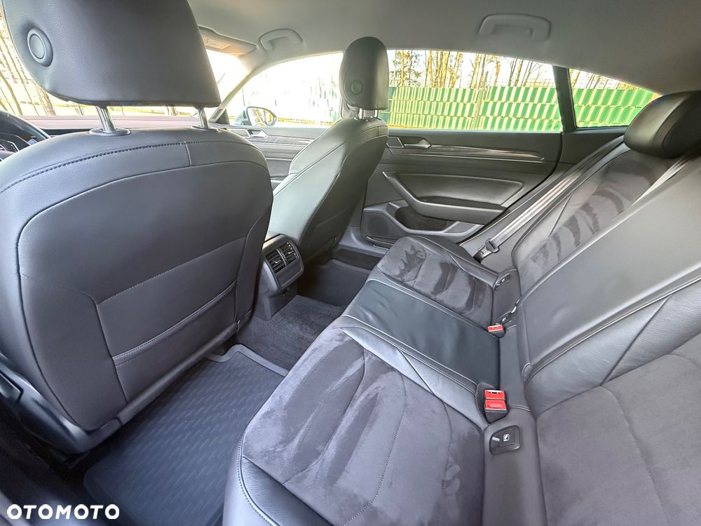 Volkswagen Arteon 2.0 TDI Bi-Turbo SCR 4Mot Elegance DSG - 9