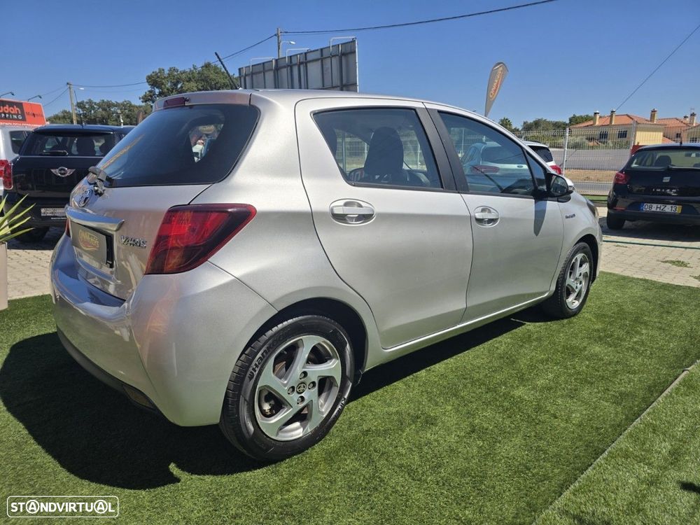Toyota Yaris 1.5 HSD Comfort - 4