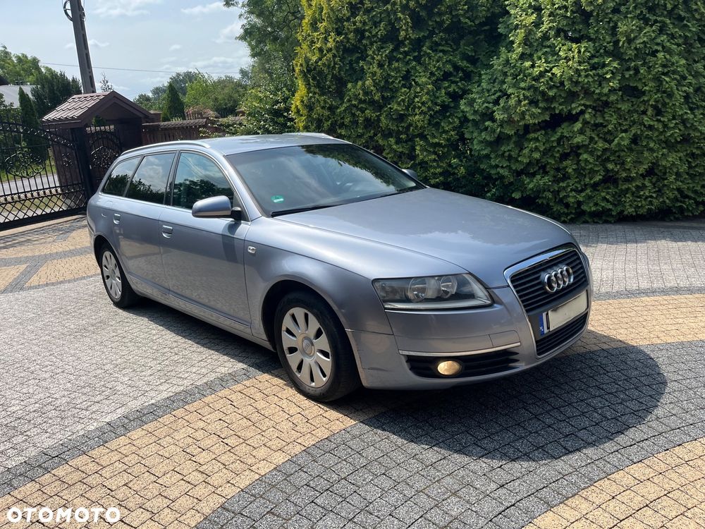 Audi A6 Avant 2.4 - 25