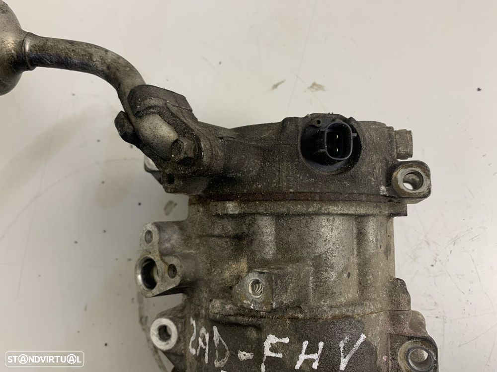 Compressor de ar condicionado TOYOTA AVENSIS (T25)(T27) AURIS 2.2 D-4D REF. 6SEU... - 4