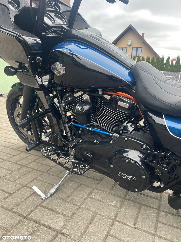 Harley-Davidson Touring Road Glide - 18