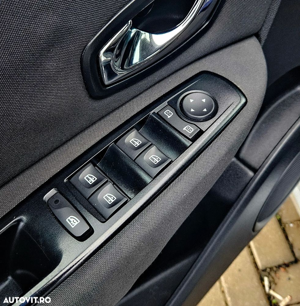 Renault Grand Scenic - 9