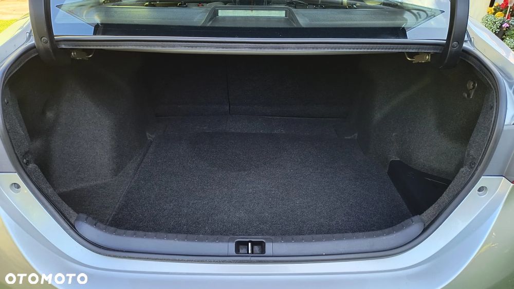 Toyota Corolla 1.6 Comfort - 13