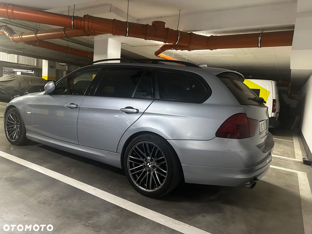 BMW Seria 3 320d xDrive DPF - 3