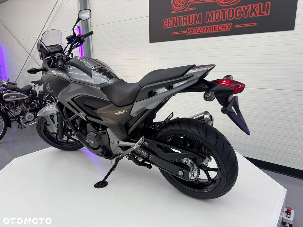 Honda NC - 8