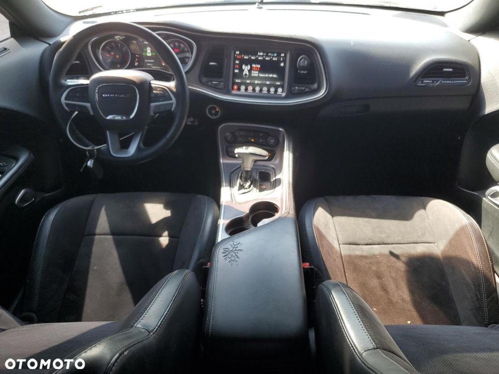 Dodge Challenger Automatik R/T Plus - 8