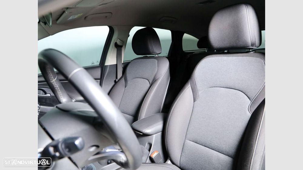 Hyundai i30 1.0 T-GDi Style — fotografia 16