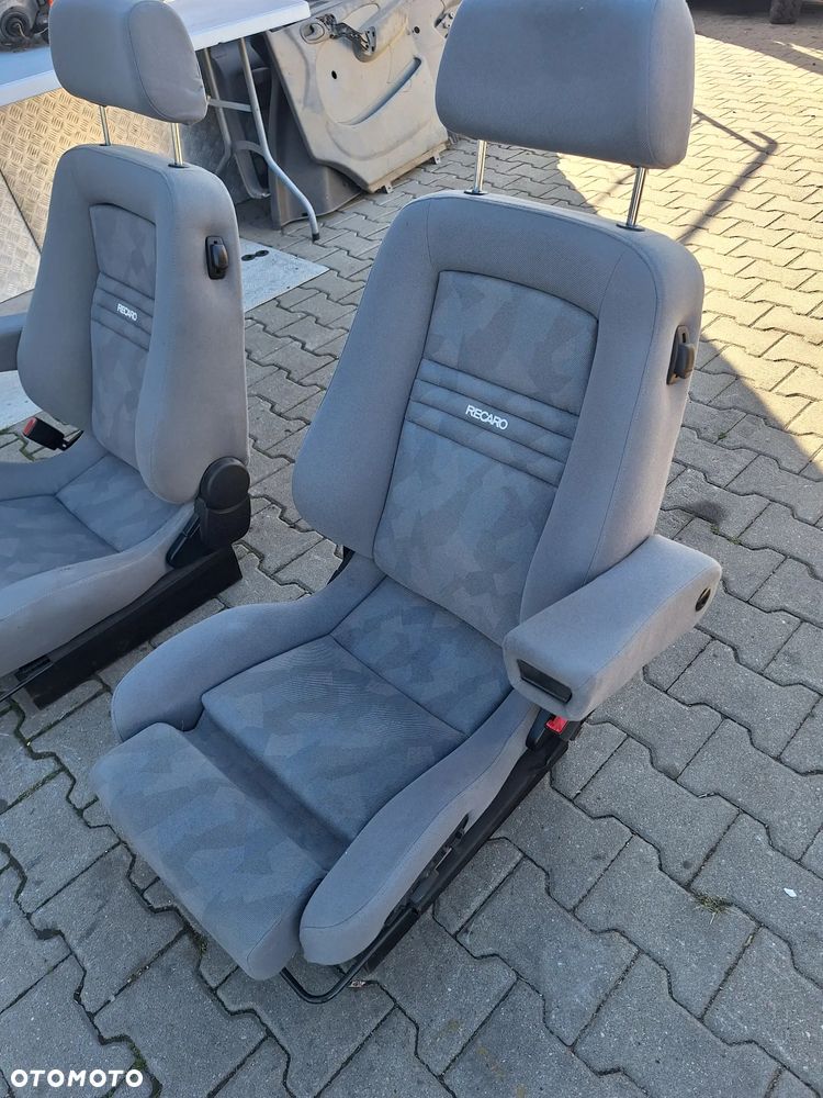 FOTEL LEWY PRAWY PRZÓD KIEROWCY PODŁOKIETNIK VW - 1
