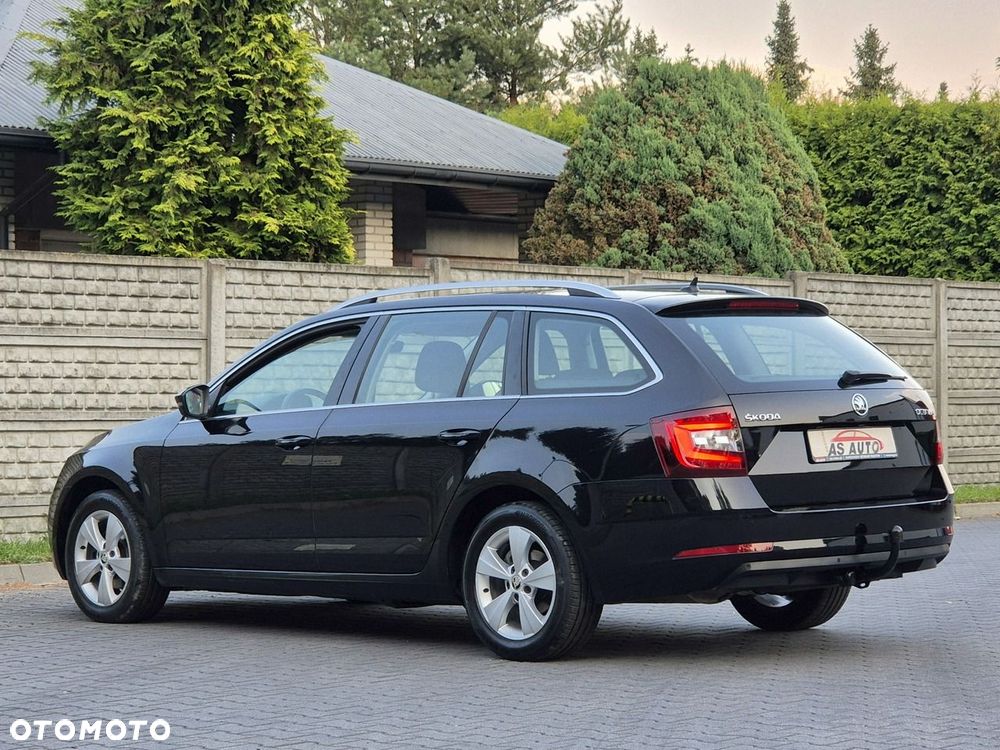 Skoda Octavia 2.0 TDI DSG Style - 31