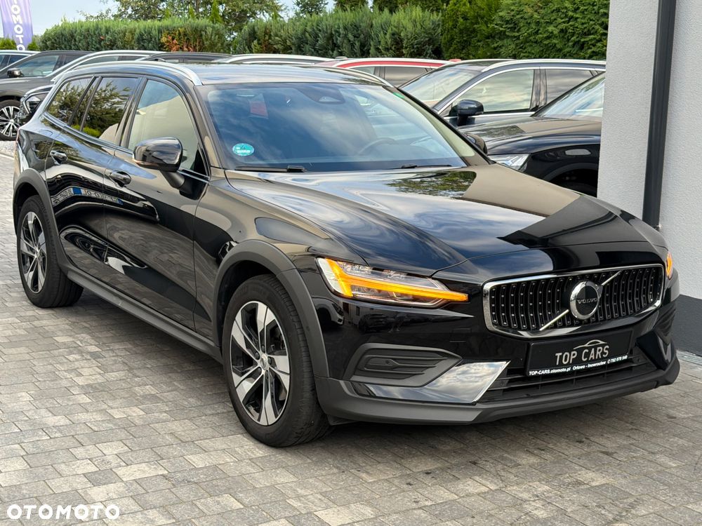 Volvo V60 Cross Country B4 D AWD Geartronic Pro - 12