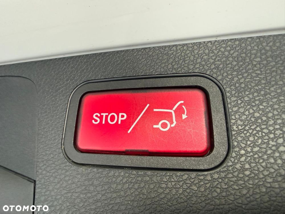 Mercedes-Benz Klasa E 220 d 9G-TRONIC Avantgarde - 31