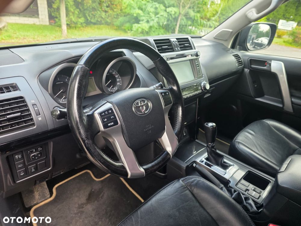 Toyota Land Cruiser 3.0 D-4D Automatik 60th Anniversary - 16