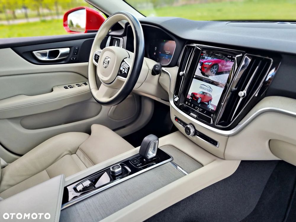 Volvo V60 B4 D Geartronic Momentum Pro - 33