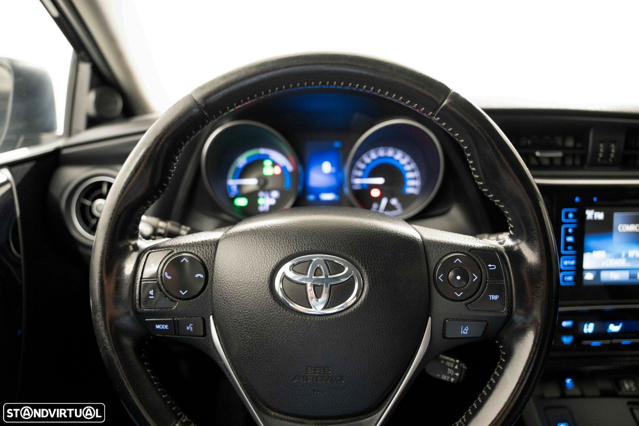 Toyota Auris Touring Sports 1.8 HSD Comfort +P.Techno+P.Sport - 10