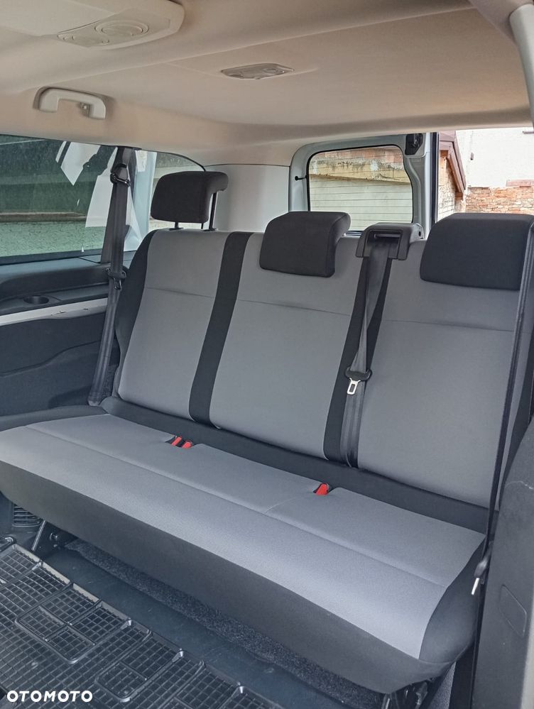 Peugeot Traveller 1.5 BlueHDi Long Active - 12
