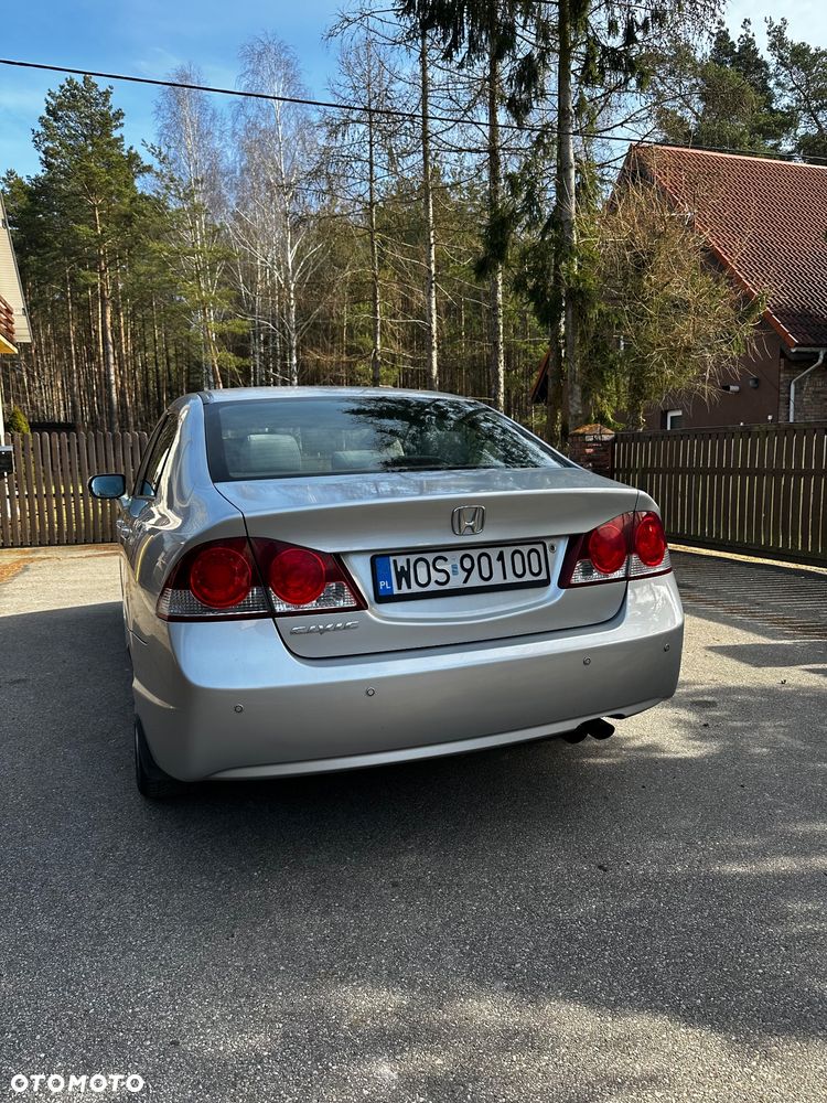 Honda Civic 1.8 Base - 3