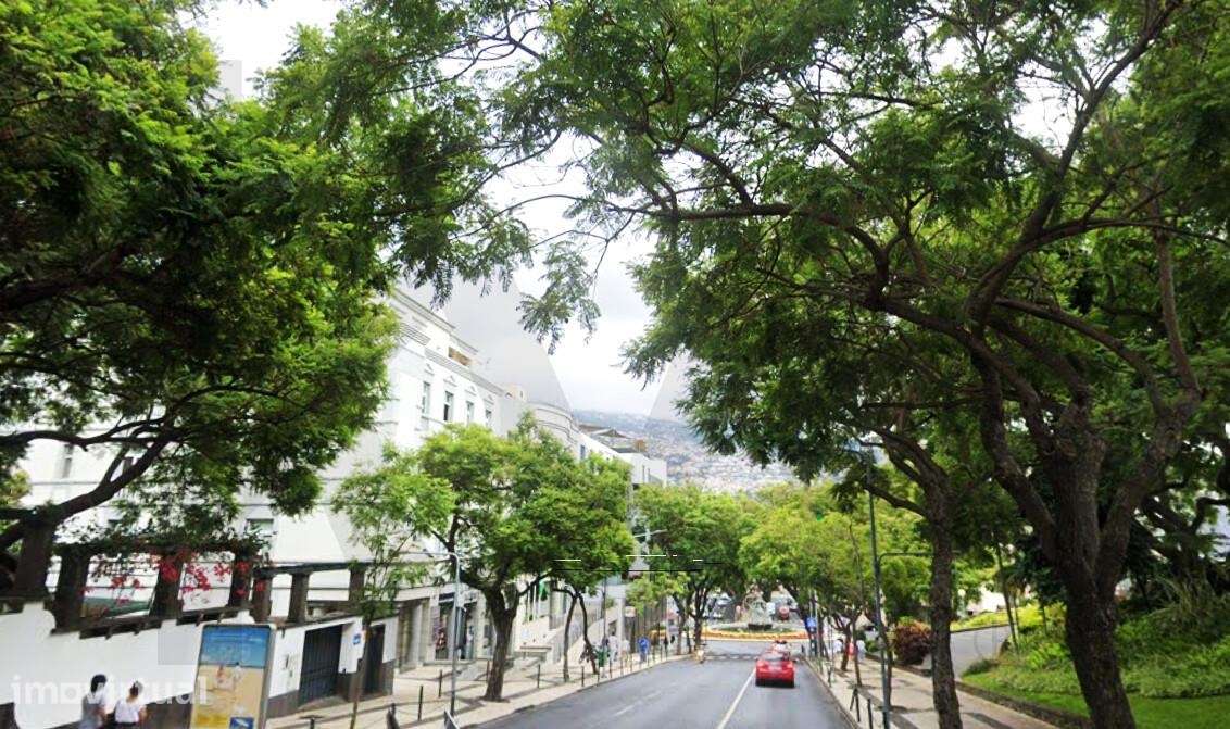 Estacionamento Coberto – Avenida do Infante | Edifício Executive - Grande imagem: 3/14