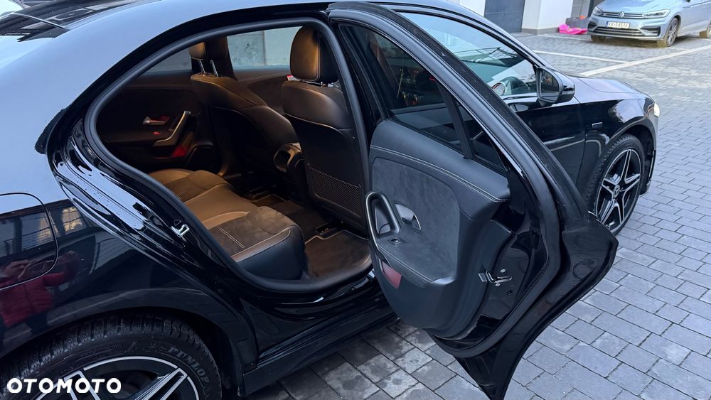 Mercedes-Benz Klasa A 250 e 8G-DCT AMG Line - 14