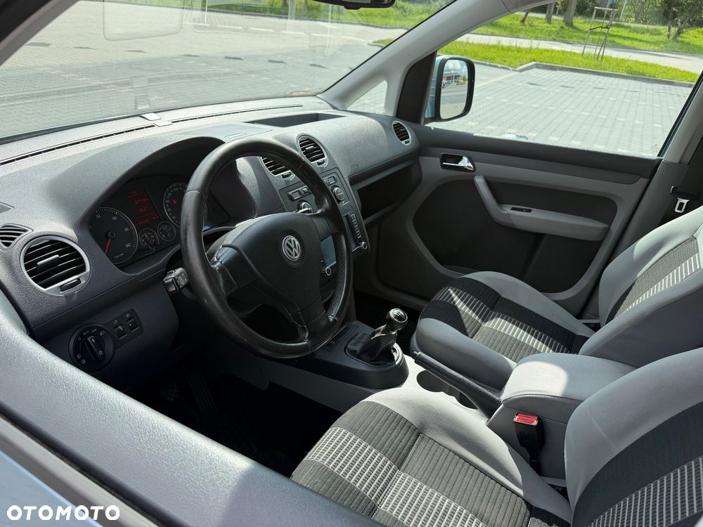 Volkswagen Caddy Life - 25