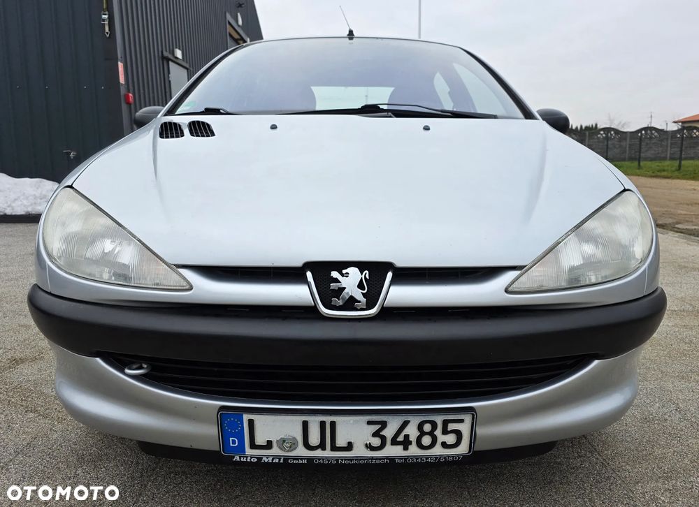Peugeot 206 75 Grand Filou - 3
