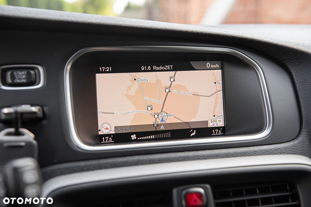 Volvo V40 D2 Kinetic - 22