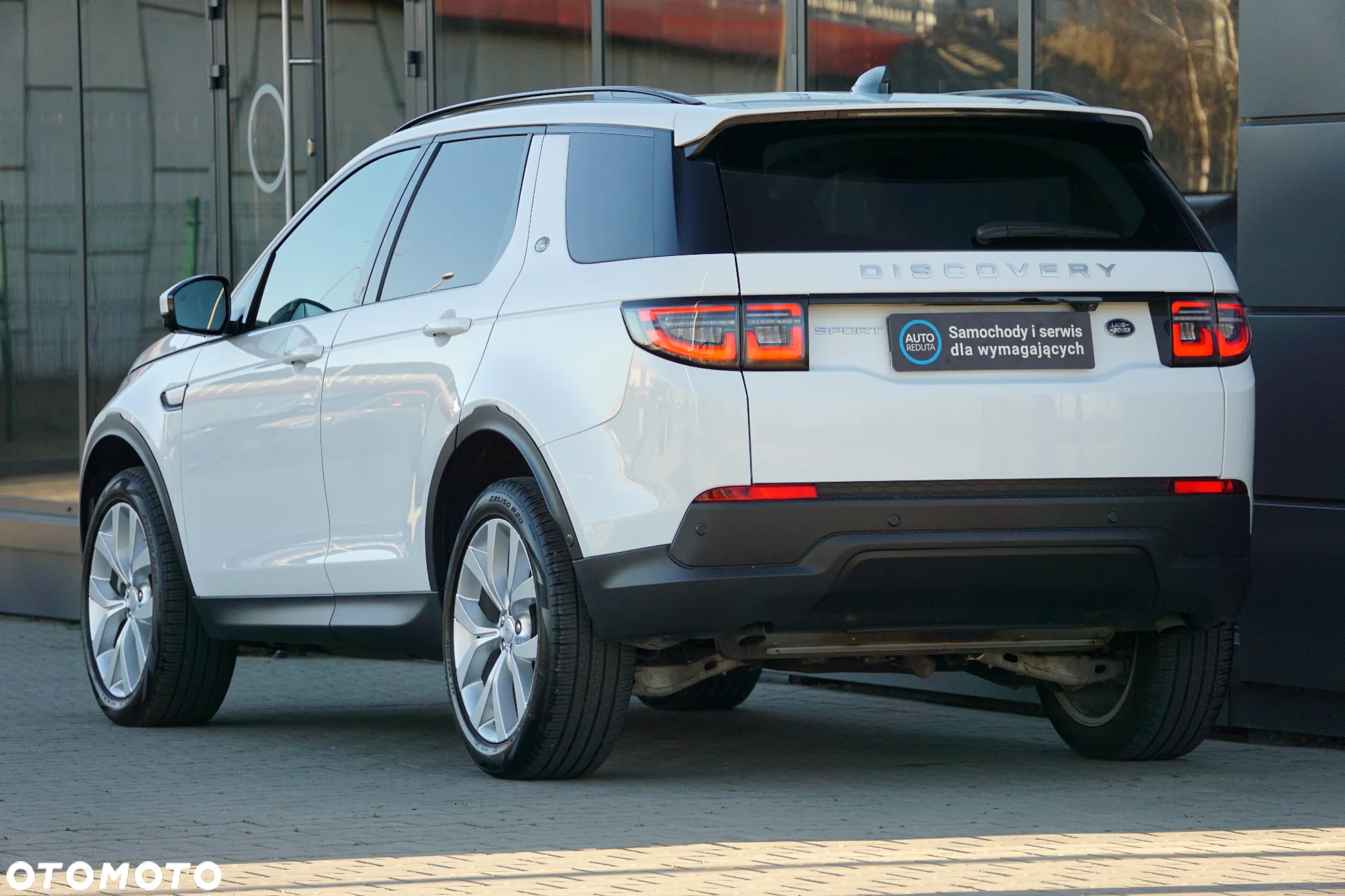 Land Rover Discovery Sport - 13