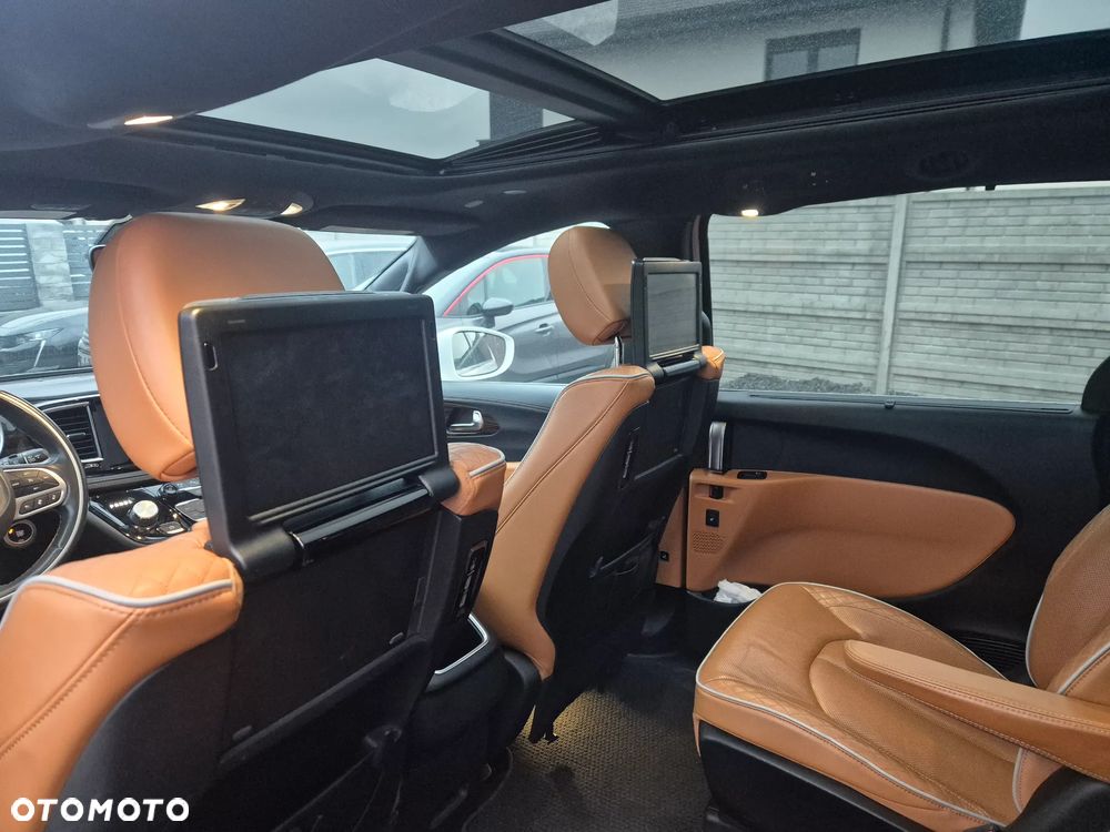 Chrysler Pacifica - 18