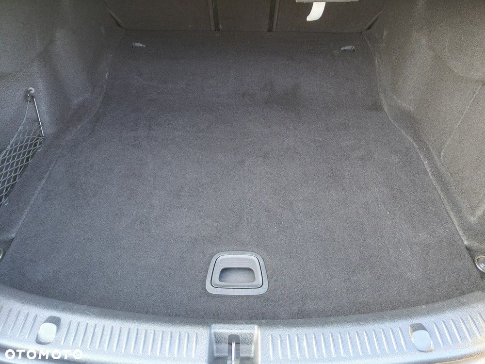 Mercedes-Benz Klasa E - 21