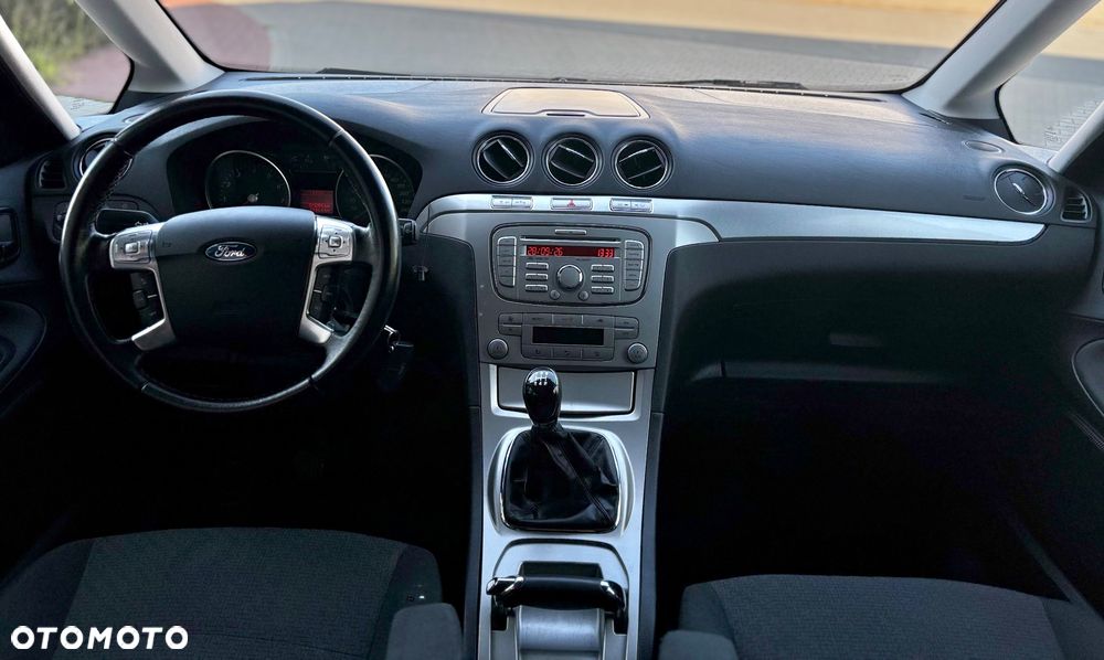 Ford Galaxy - 20